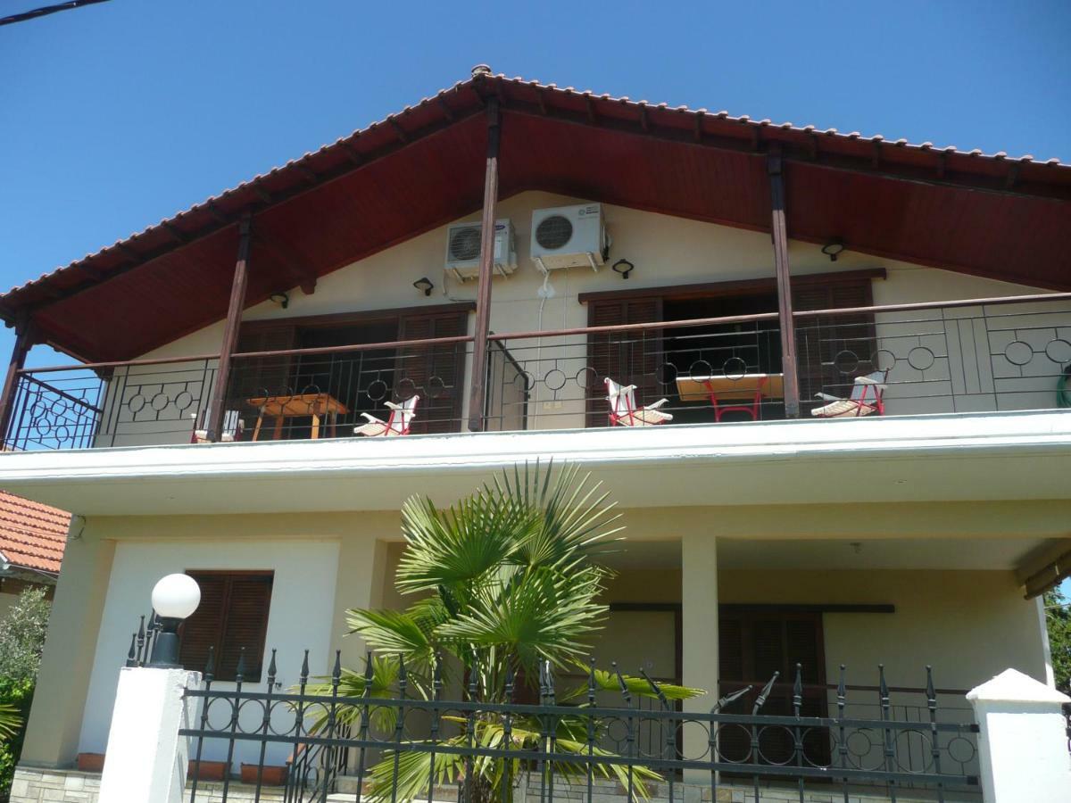 Kallilkratia Holiday Flat 2 Nea Kallikrateia Exterior foto
